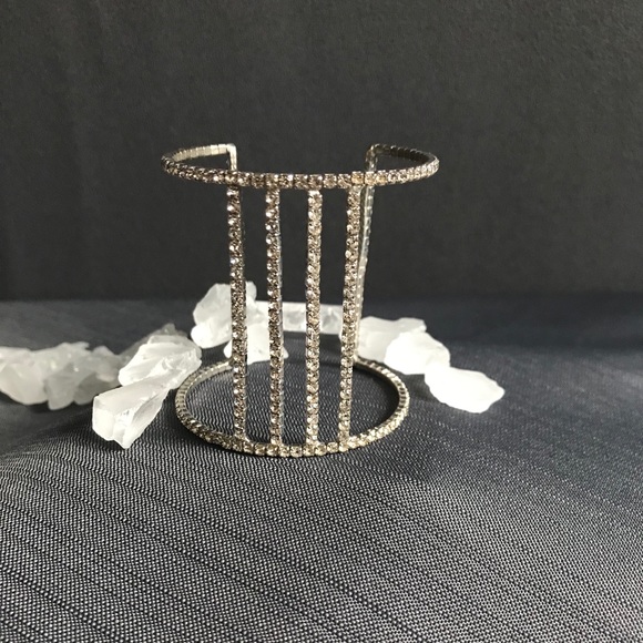 Guess diamond look bracelet - Picture 2 of 8